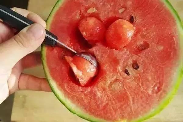 吃瓜不用勺子吗,告别勺子，轻松享受夏日清凉